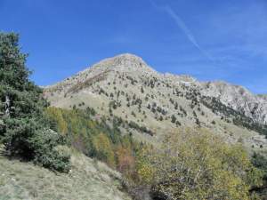 Xtrallusion photo library of independent, self-guided walking and sightseeing holidays in Italy. Pictures, images, photos and photographs taken along the way of this 1-day walking itinerary, to give you a visual impression of the day's walk.